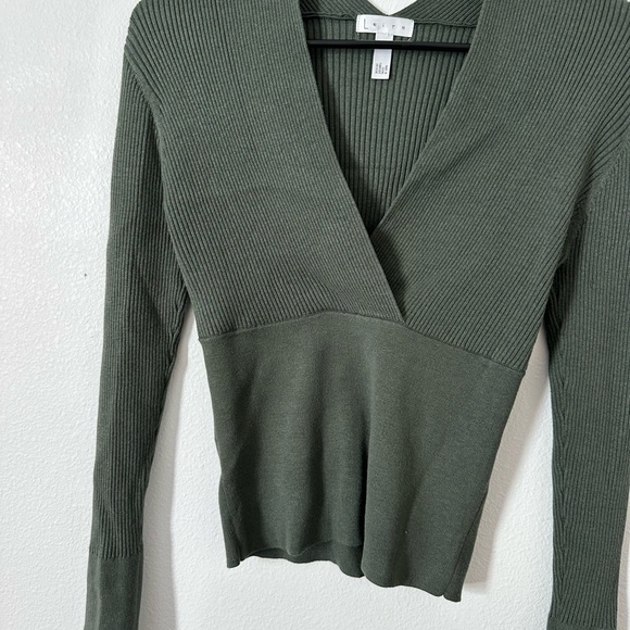 Leith Sweater - Picture 2 of 5